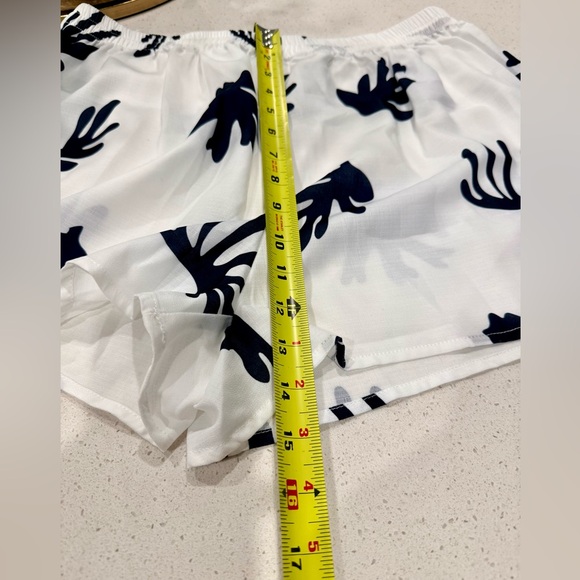 Commense Short Set - Picture 12 of 12